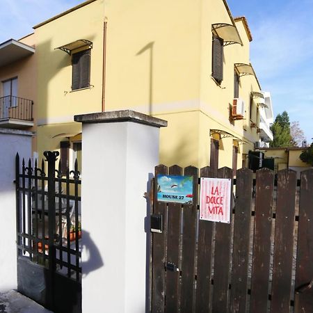 Ferienwohnung House 27 Fiumicino Exterior foto